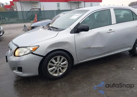 2010 Toyota Corolla Le z USA, uszkodzony, nr VIN 2T1BU4EE4AC431389